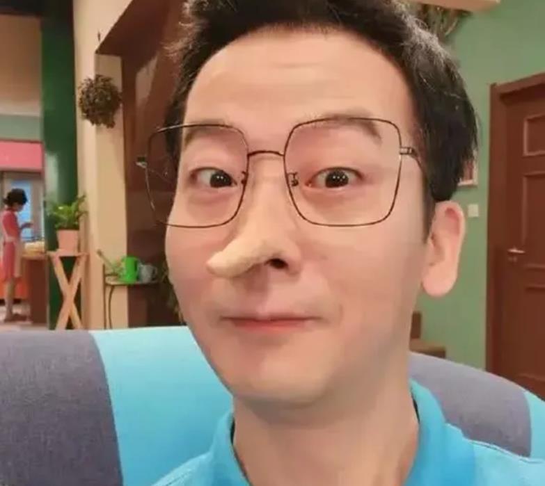 【魔幻手机】《魔幻手机》现状：各大主演沦为路人，只有她活跃在一线！