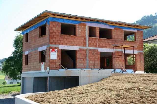 农村不再允许建房？翻盖修缮自己的房子都不行？这是为什么呢？