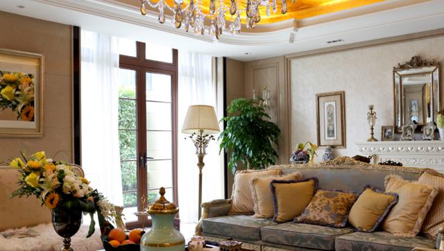 ＂电视柜摆件如何搭配有讲究，教你正确摆放方法，看着美观还气派＂