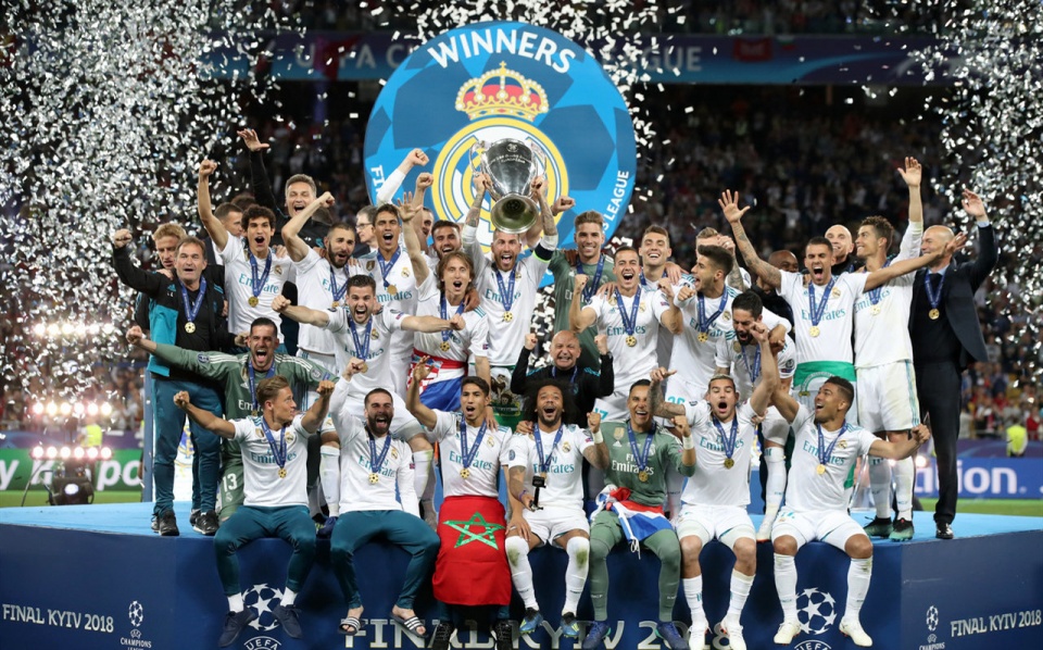 【皇家马德里】欧冠经典战术分析，齐达内的皇马菱形阵成就欧冠三连霸伟业