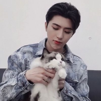 王一博|亚太最帅男面孔结果公布：王一博排第4，蔡徐坤排19，第一名是他