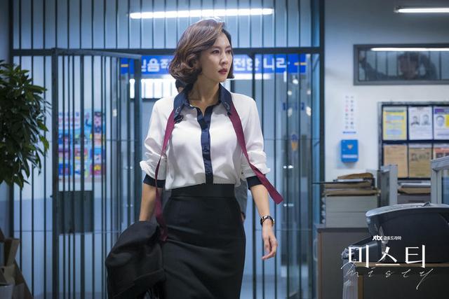 韩剧|《迷雾》豆瓣初始9.1分，揭示中年职业女性困局的烧脑韩剧