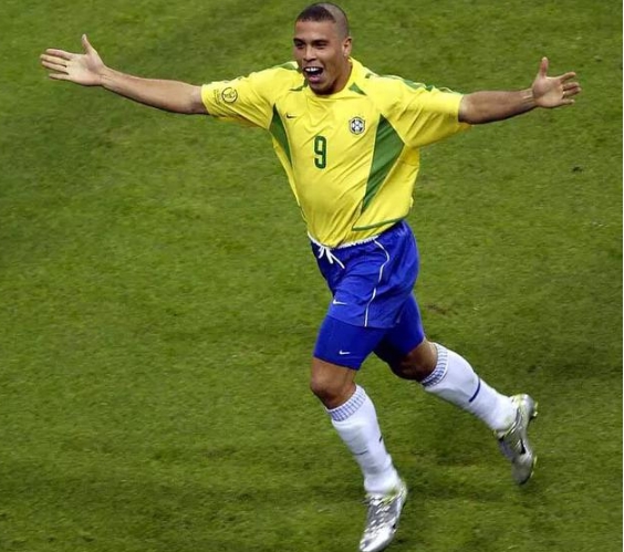 罗纳尔多|大罗、小罗、C罗，哪个\罗\历史地位最高？