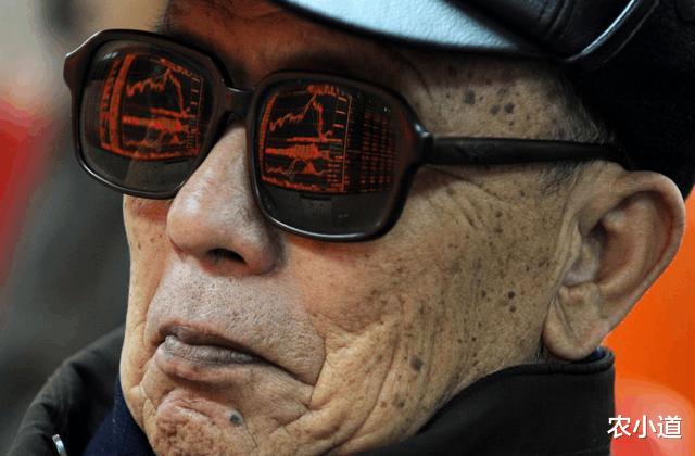 【月光族】存钱和不存钱的人，10年后会有什么差距？这些“财富”能影响一生