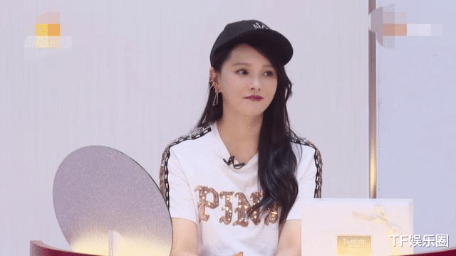 「海陆」海陆因不满歌词分配哭惨,金莎万茜在旁笑趴下,内心这么脆弱?