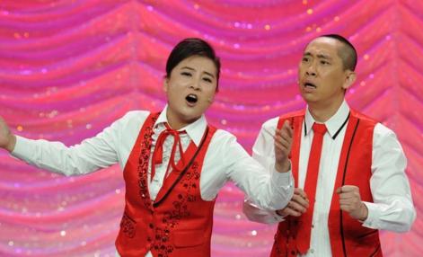 贾玲|贾玲近照曝光！180斤形似老太婆，和一零年春晚简直“胖若两人”