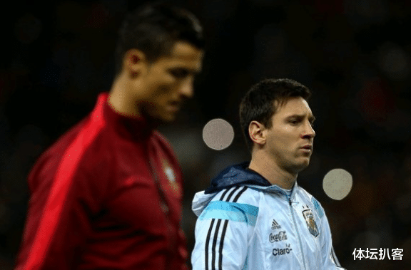 C罗▲曼城巨星成头号罗黑：我心目中最佳11人没有C罗，他进不了现役前3！