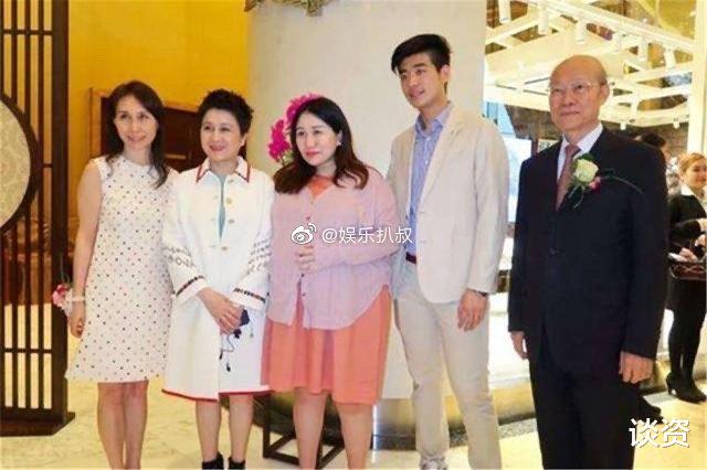 |何超盈减掉“半个自己”，却被吐槽屁股扁平下垂，和奚梦瑶差距大