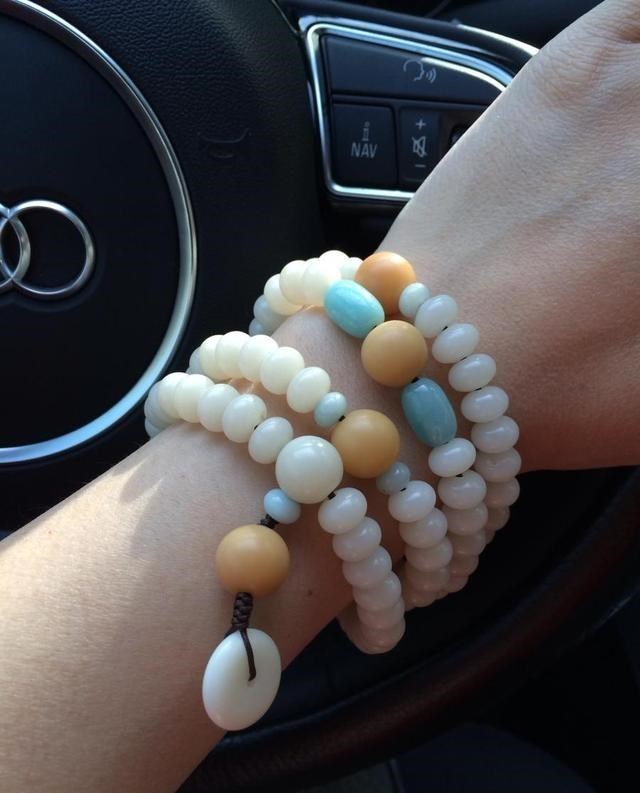 文玩|文玩手串一定要盘？这5种文玩手串，不用盘不用刷，懒人玩家首选