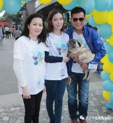 黄日华：黄日华太太病逝，治疗散尽家财？买59元裤子？该为模范夫妻辟谣了