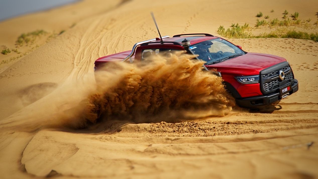 长安汽车|国产“福特猛禽”10月上市,内饰风格独树一帜,长安皮卡要火?