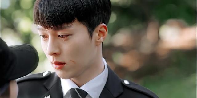 #车警官#这部「看脸」新剧，再刷十遍都不腻