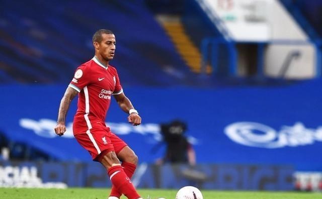 利物浦|英超冠军神操作：两小将卖出4000万，等于0价签拜仁巨星