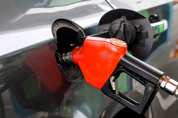 油价|油价大暴涨！10月8日油价调整，加油站92、95最新售价