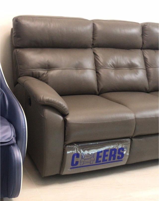 『』香港，38㎡豪宅，竟隔出3室2厅！卧室开门就是床，卫生间不到3㎡