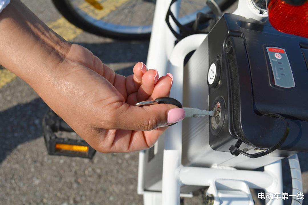 电动车|电动车什么时候换电池最便宜？师傅告诉你内幕，不再吃亏！