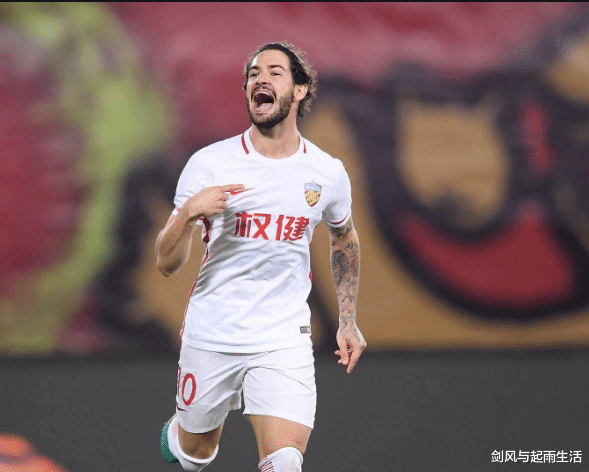 中超|巴西足坛巨星有望回归中超，屡次深夜发文，迪丽热巴被调侃