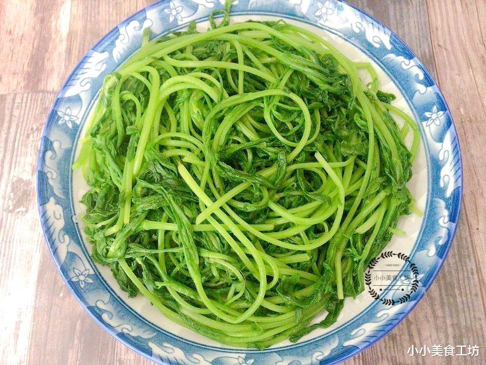 茼蒿|秋天，吃土豆萝卜不如吃它，维C含量极高，3元做1盘，家家吃得起