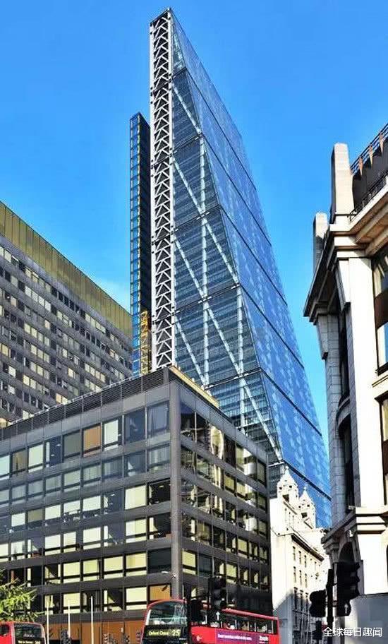 中国地产商创下伦敦房价最高纪录，19亿入豪宅，却被评捡了大便宜