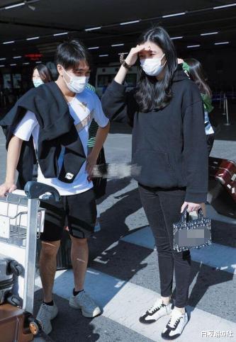 何超盈|赌王女儿何超盈瘦身成功！狂减肥大妈变成少女，女儿正面照首曝光