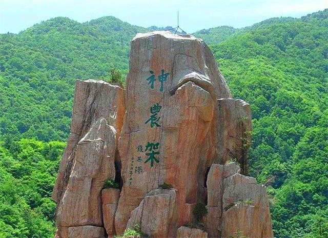 神农架|神农架出现凶残不明生物，驴头狼身，专家：是史前猛兽