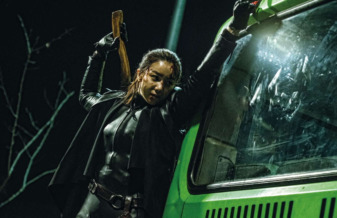 淑熙|韩国动作片《恶女》,亲眼目睹女儿被炸,顶级女杀手单挑黑帮壮汉