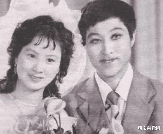 「老照片」“爸，你当年看上我妈啥了？”网友晒父母老照片，差距大惹热议