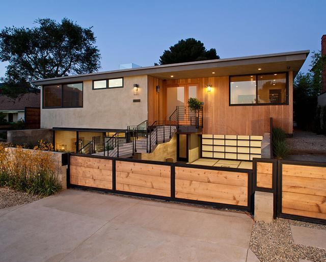 「」自建实木别墅设计,原木风谁不喜欢呢?进屋我就被迷住了!