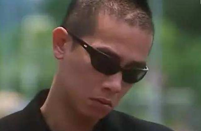 陈小春|原定山鸡哥演员原来是他，形象比陈小春好太多，山鸡哥本哥！