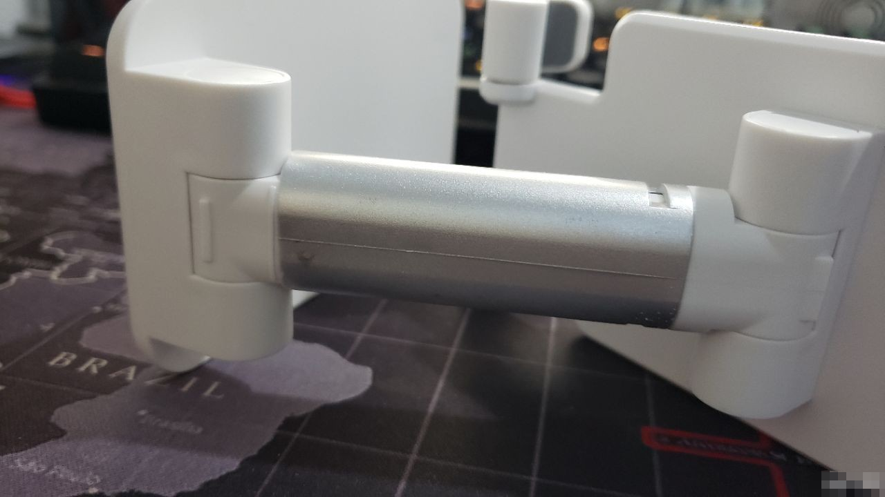 拼多多|杭州小伙1块9拼多多买手机支架,不满意之后抱怨,引发网友热议