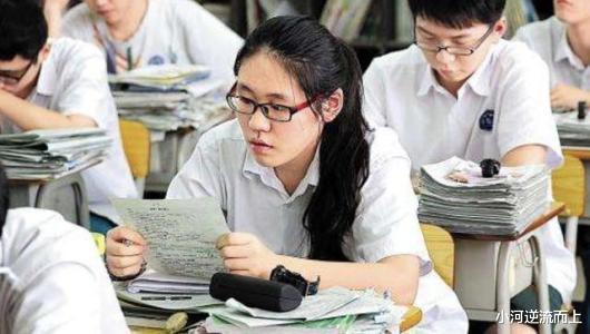 「物理」总觉得学文科比理科简单？过来人才明白，学文科到底有多苦？