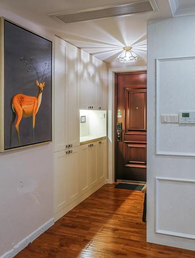 【】鞋柜这样设计，再也不用愁鞋子没地方放了