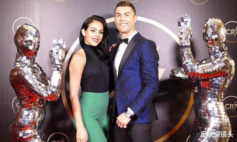 「C罗」伊莲娜后悔吧！C罗女友乔治娜晒照片，CR7评价：地球最美女人