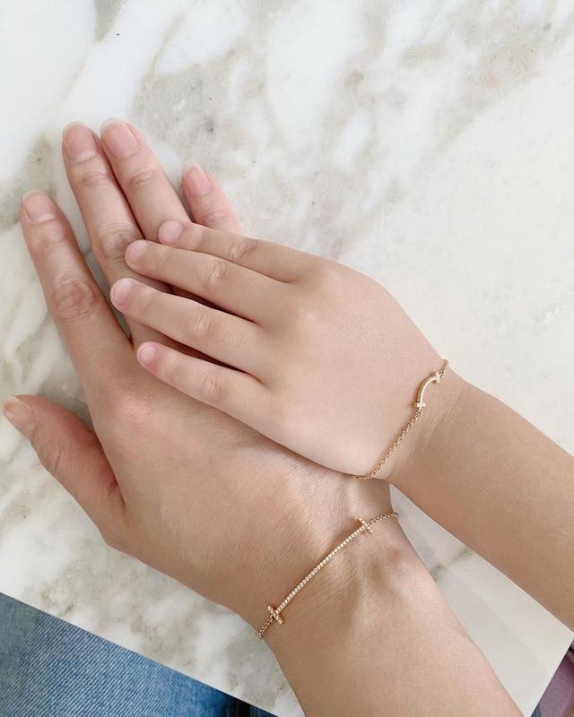 赵薇|霍建华一家三口度假，林心如晒完老公又晒女儿，素颜怼脸拍超自信