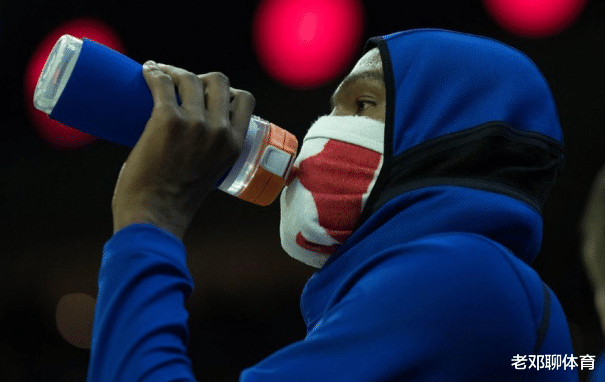 奥尼尔|NBA球星喝水有多夸张？奥尼尔我忍了 看到伊巴卡我忍不了