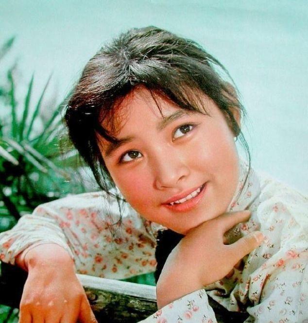 刘晓庆@挤掉刘晓庆拿影后，名气不输巩俐，她活出了自己的人生