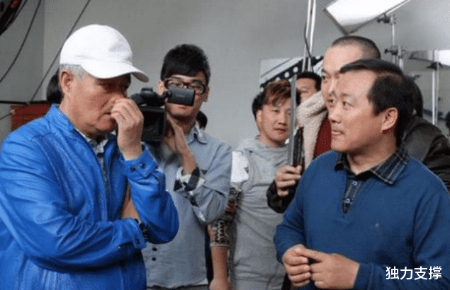 赵本山▲赵本山确定自己的接班人，交代好后事，要求所有人都不许自立门户！