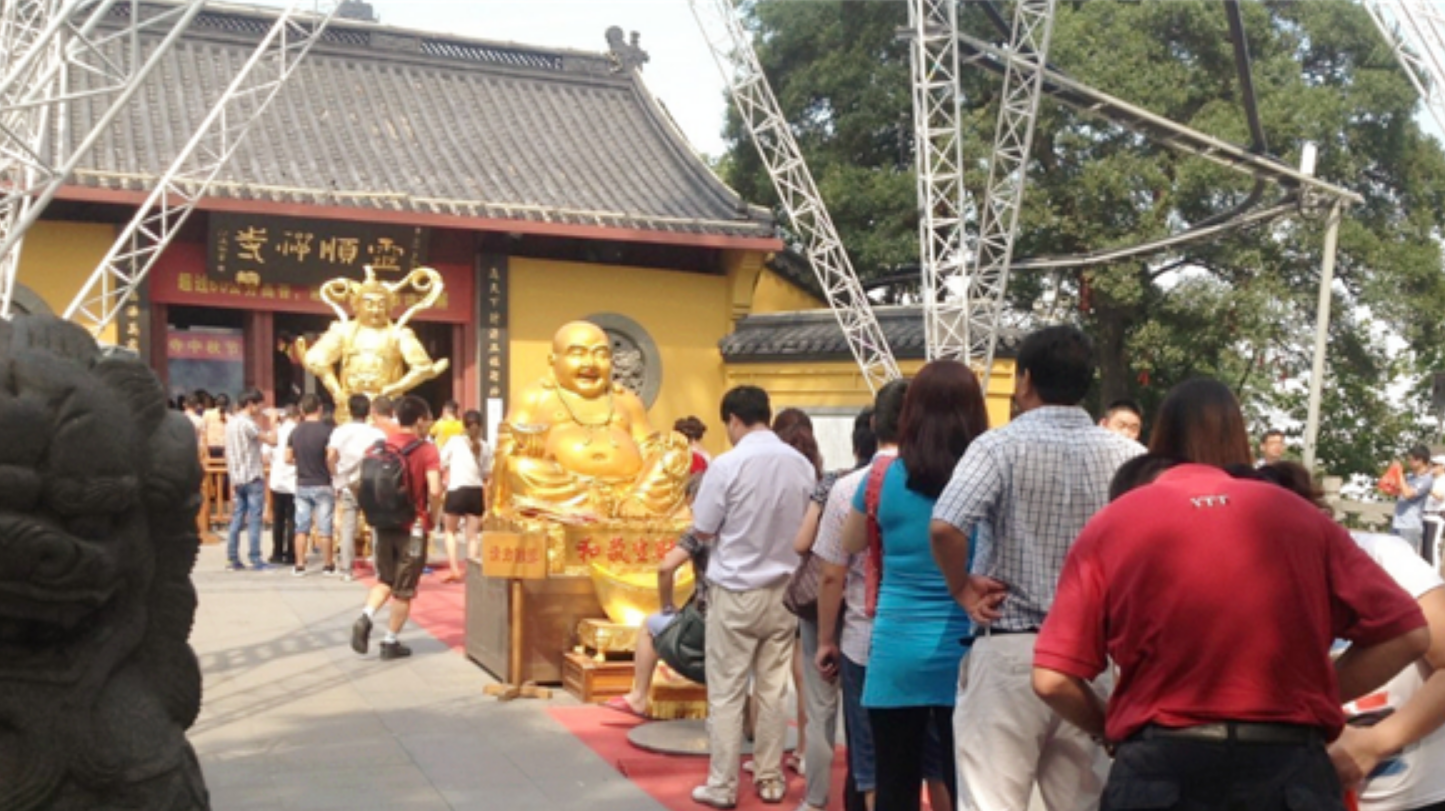 墨语笙歌|小伙因外貌神似弥勒佛,被富婆“供养”成为网红,后来结局如何