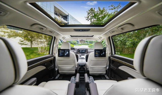 广汽传祺|被誉为廉价版“埃尔法”!关门只剩安静,双航空舱堪比豪华游艇,不足18万