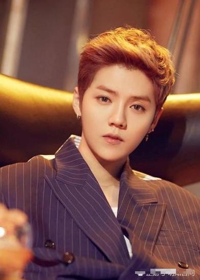 鹿晗■鹿晗演唱会忘关麦，随口说了8个字，粉丝瞬间安静，令人心酸