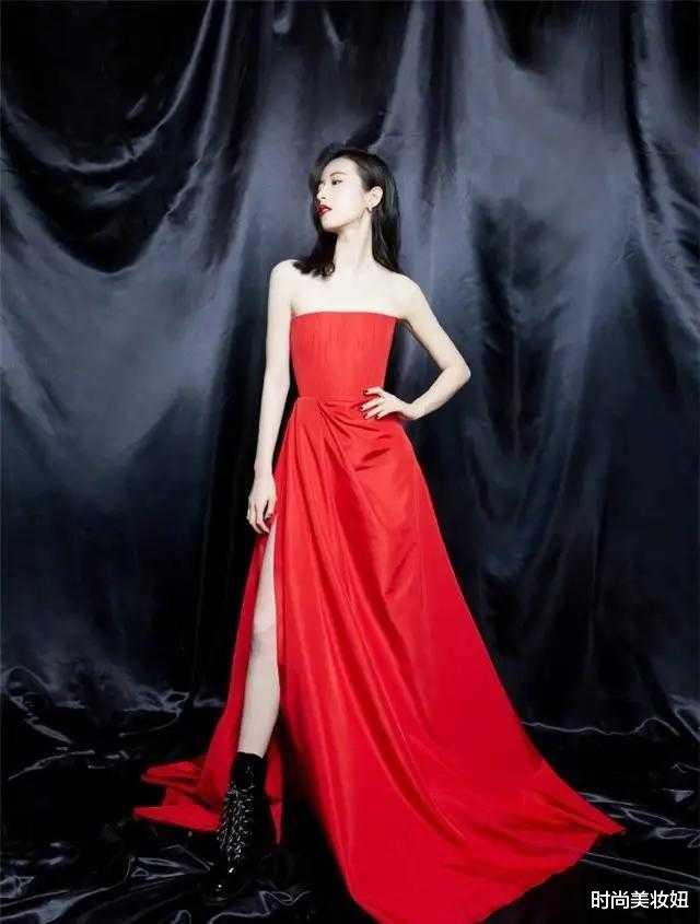 面霜|高圆圆到底有多“娇美”!红色连衣裙配姨妈红唇,黑长发美得惊艳