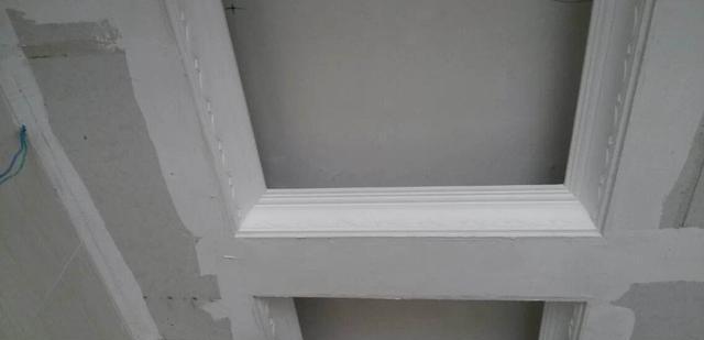 |石膏板吊顶已经淘汰了，这种新型材料，防水阻燃，寿命30年