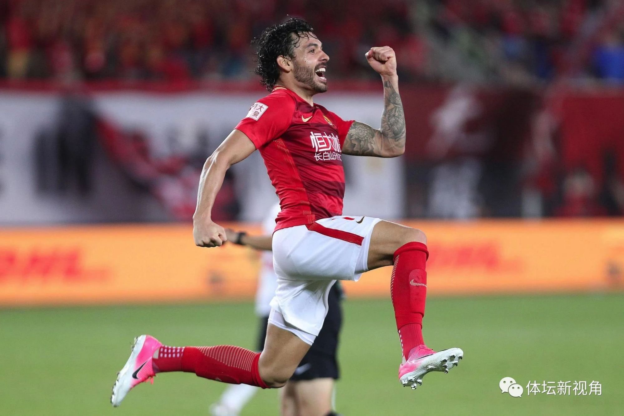 「国足」“及时雨”!国足再迎好消息,京媒透露三大归化球员入籍基本完成