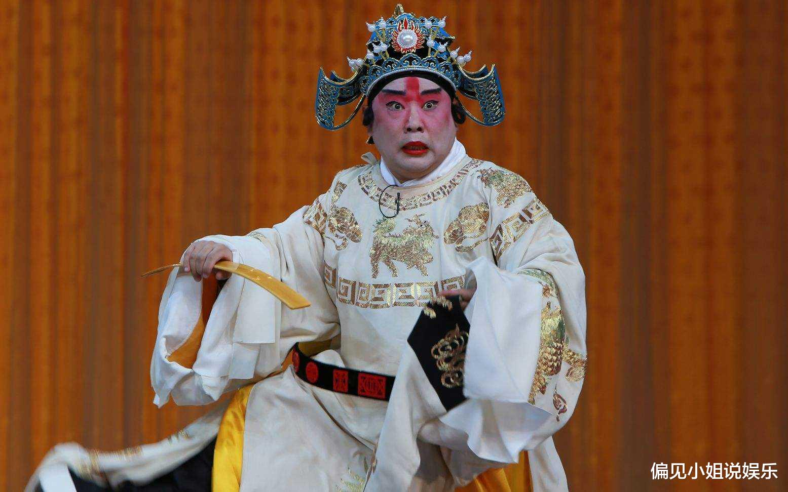 「郭麒麟」这爷俩太黑了！郭麒麟发行新单曲，爸爸郭德纲给他支招坑大张伟