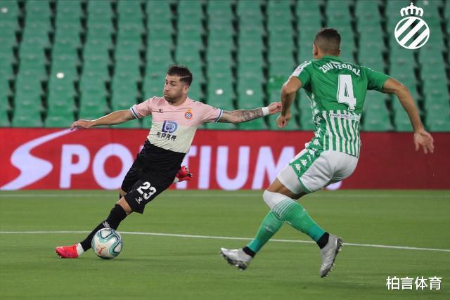 【利物浦】懊恼0-1!武磊失绝平连遭4打击,大罪人被虐到抖腿崩溃