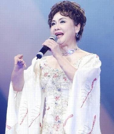 张也|李谷一的女儿:国家一级演员,25次登央视春晚,52岁至今未婚
