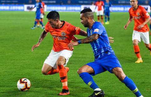 王宝山|王宝山上任泰达主帅后,有望帮球队搞定两笔重量级签约,值得期待