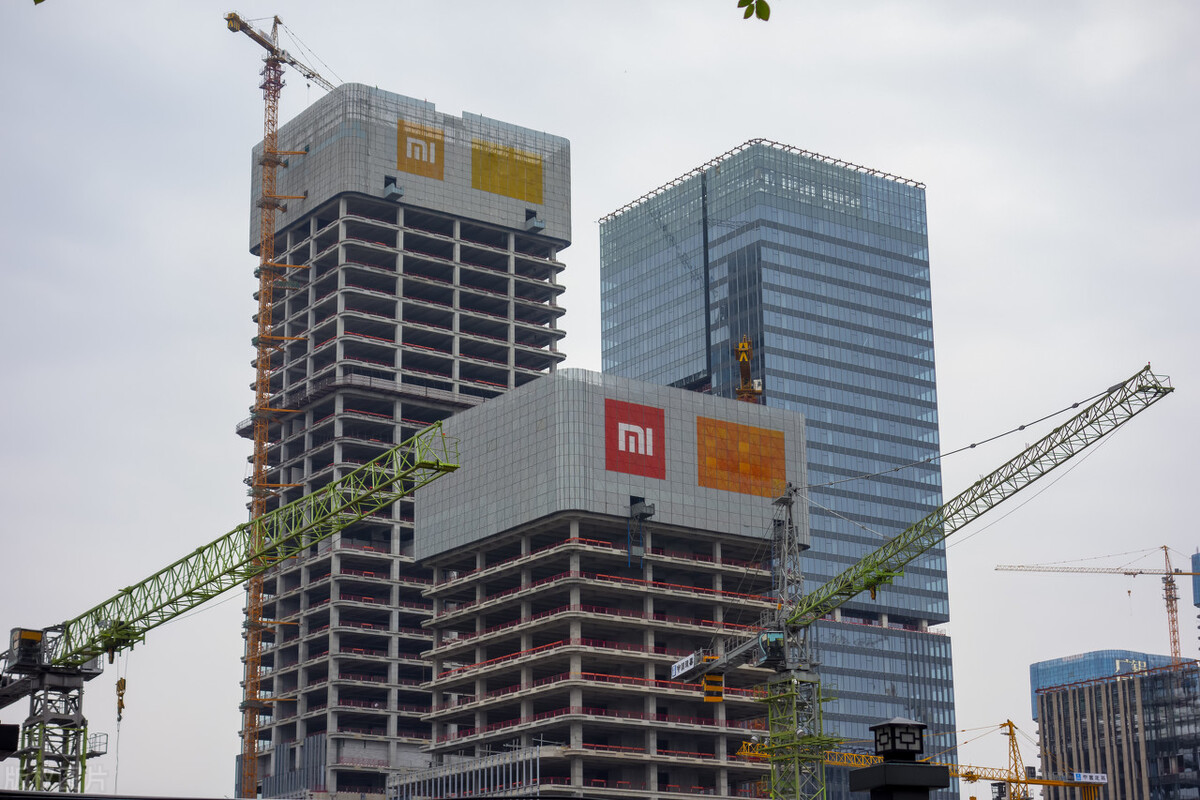 小米科技|职场百科：米粥雷，董事长年薪近百亿，小米职工薪酬福利有多横！