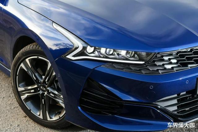 起亚K5|起亚K5凯酷开启预售！当看到价格，网友：比帕萨特良心