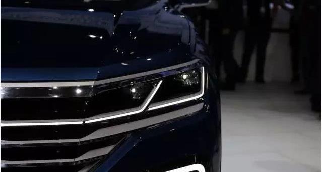 「大众汽车」大众又一“王炸”，时速达到222，配混动+油耗2.7L，就等价格了